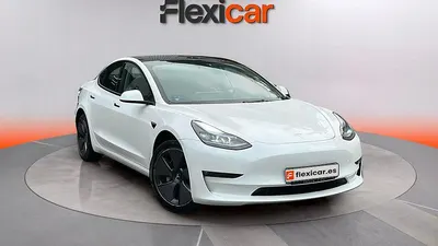 Używany Tesla Model 3 RWD 211 kW (287 KM) 2023 Biały Sedan/Limuzyna