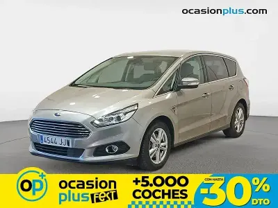 Używany Ford S-MAX Titanium 150 KM (110 kW) 2015 Szary Minivan