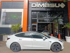Używany Tesla Model 3