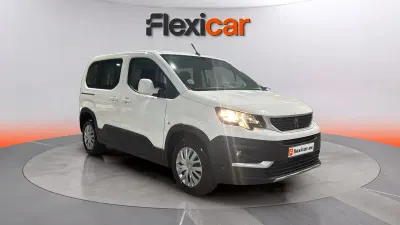 Gebraucht Peugeot Rifter Active 131 PS (96 kW) 2021 Weiß Van / Kleinbus