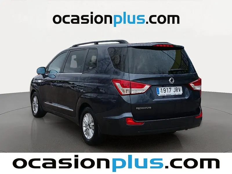 Usado SsangYong Rodius 178 CV (130 kW) 2016 Gris Monovolumen