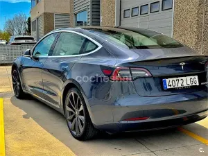 Używany Tesla Model 3