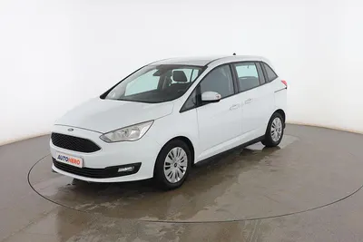 Używany Ford Grand C-Max Trend 120 KM (88 kW) 2019 Biały Minivan