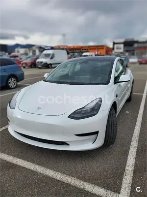 Używany Tesla Model 3