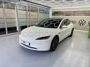 Używany Tesla Model 3