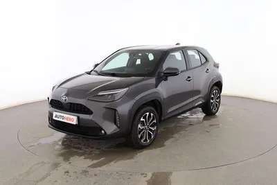 Używany Toyota Yaris Cross Active 120 KM (88 kW) 2022 Szary SUV