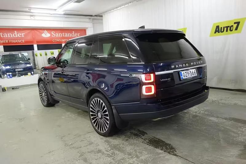 Käytetty Land Rover Range Rover Vogue 301 HP (221 kW) 2021 Sininen Katumaasturi