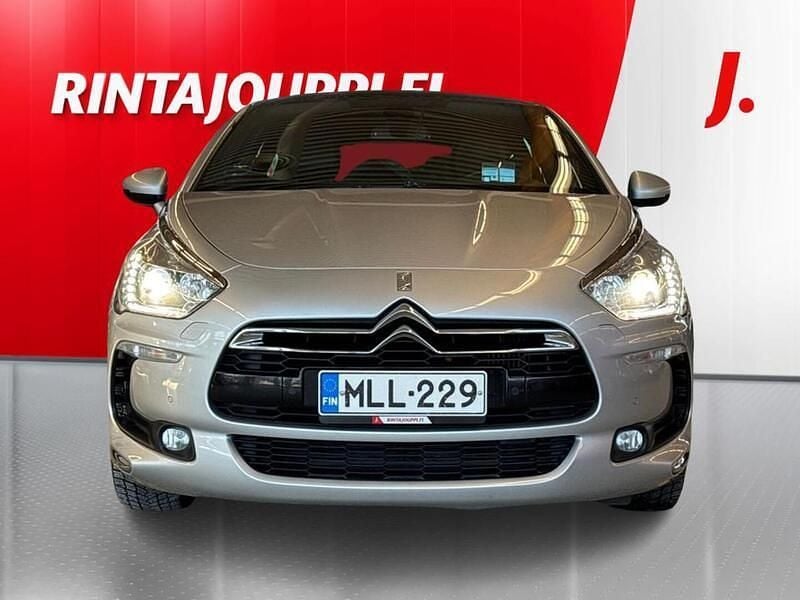 Käytetty Citroën DS5 Sport Chic 163 HP (119 kW) 2013 Hopea Viistoperä