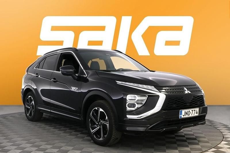 Käytetty 2022 Mitsubishi Eclipse Cross Instyle Katumaasturi | 23 900 € (Perustarjous) - Kuva 1/3