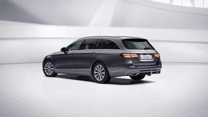 Käytetty Mercedes E220 Business 194 HP (142 kW) 2019 Farmari