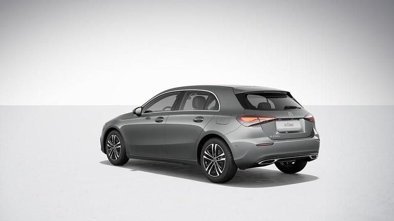 Käytetty Mercedes A250 Advanced 163 HP (119 kW) 2023 Viistoperä