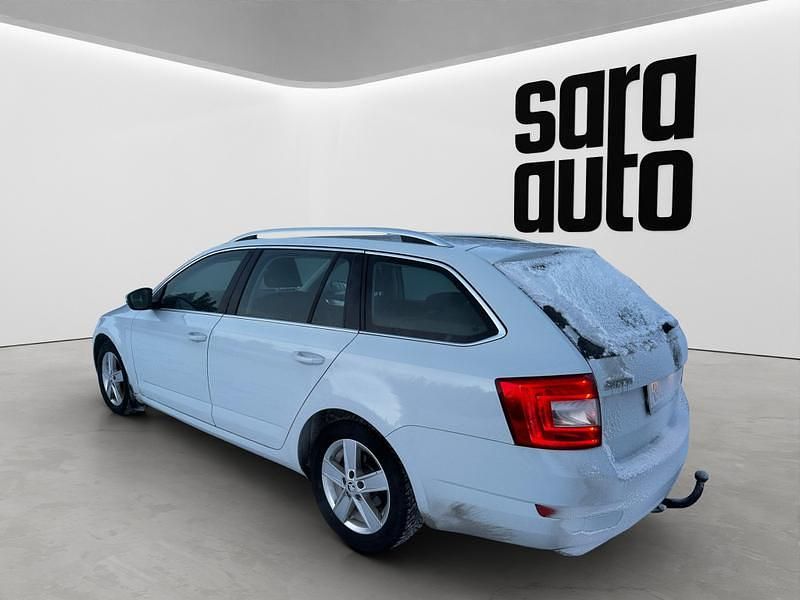 Käytetty Skoda Octavia Elegance 105 HP (77 kW) 2015 Viistoperä