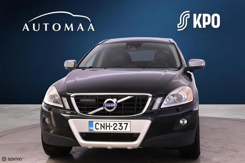 Käytetty Volvo XC60 Summum 205 HP (150 kW) 2010 Musta Katumaasturi