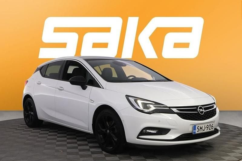 Käytetty Opel Astra Innovation 105 HP (77 kW) 2018 Viistoperä