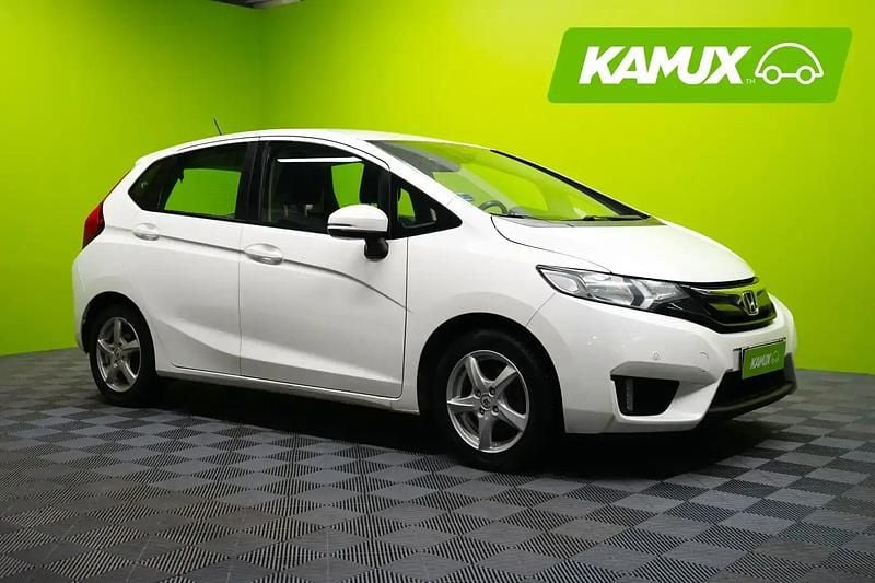 Valkoinen Käytetty 2016 Honda Jazz Comfort Viistoperä | 11 280 € (Perustarjous) - Kuva 1/4