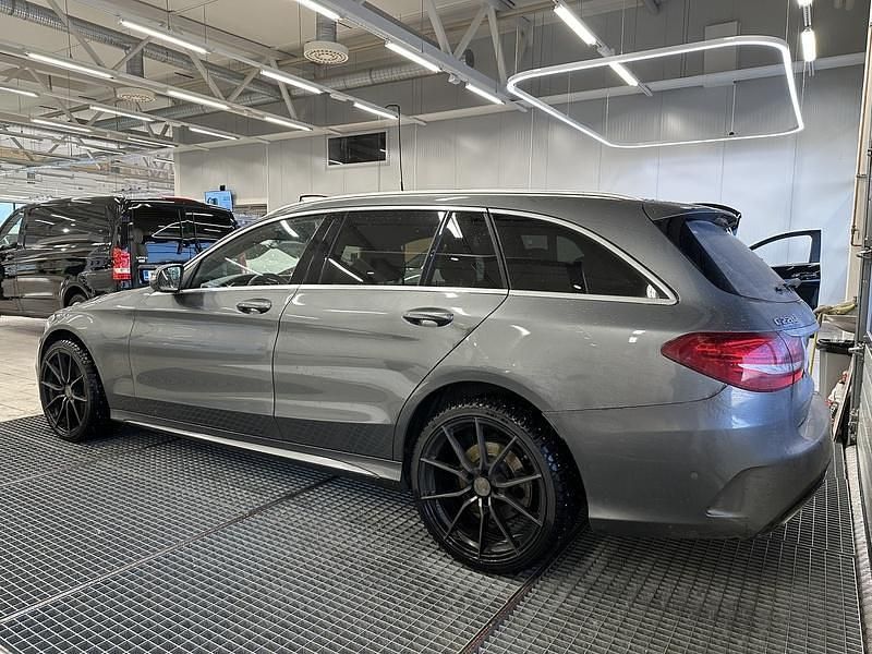 Käytetty Mercedes C220 Business 170 HP (125 kW) 2017 Harmaa Farmari