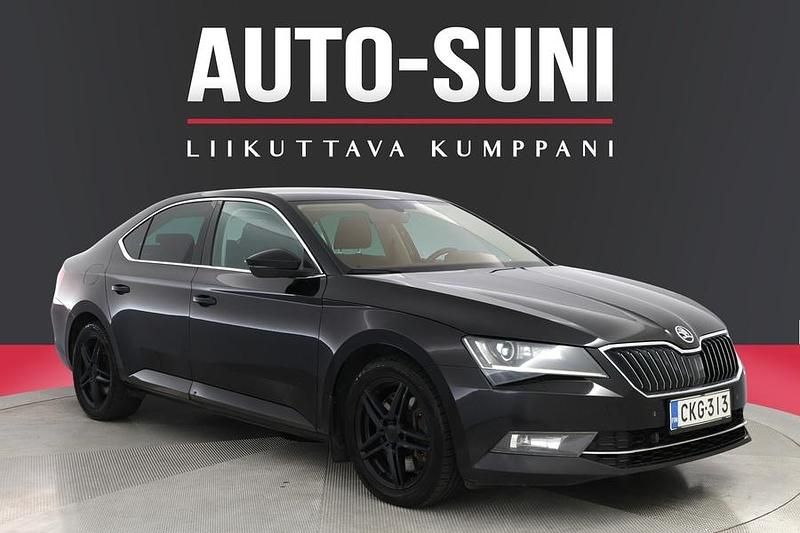 Käytetty 2016 Skoda Superb Ambition Sedan | 10 990 € (Hyvä tarjous) - Kuva 1/3