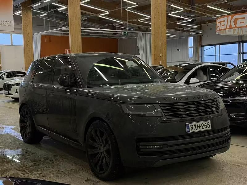 Käytetty Land Rover Range Rover Autobiography 510 HP (375 kW) 2025 Katumaasturi