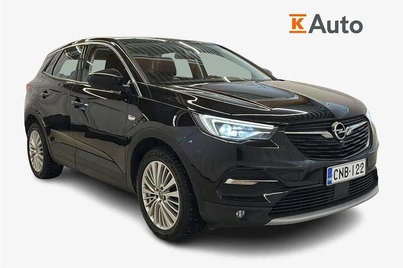 Käytetty Opel Grandland X Innovation 181 HP (133 kW) 2019 Musta Katumaasturi