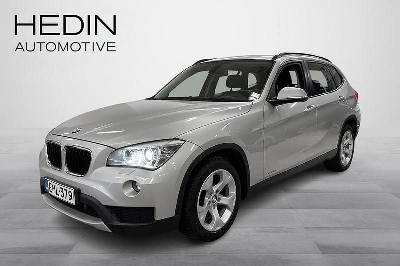 Hopea Käytetty 2013 BMW X1 Katumaasturi | 16 890 € (Perustarjous) - Kuva 1/3