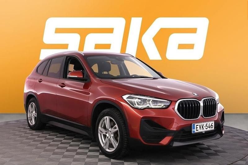 Käytetty BMW X1 Sport Line 220 HP (161 kW) 2021 Katumaasturi