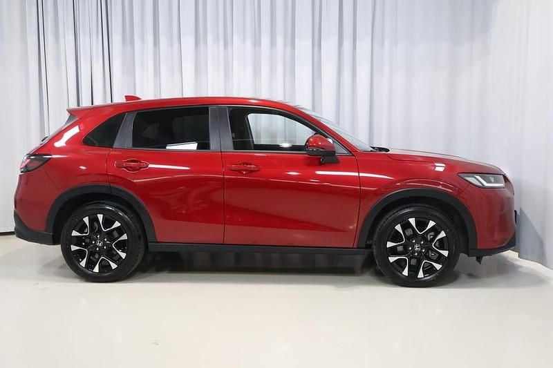 Käytetty Honda ZR-V Elegance 184 HP (135 kW) 2024 Punainen Katumaasturi