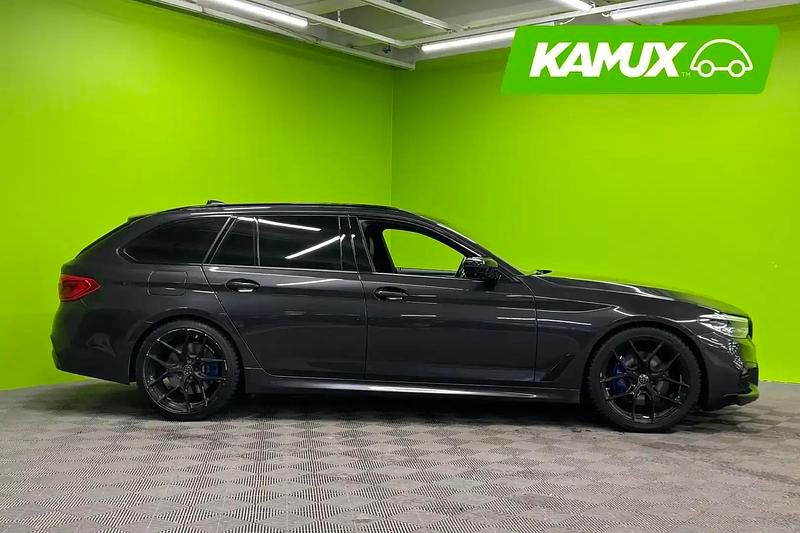 Käytetty BMW 530 M Sport 265 HP (194 kW) 2019 Hopea / harmaa Farmari