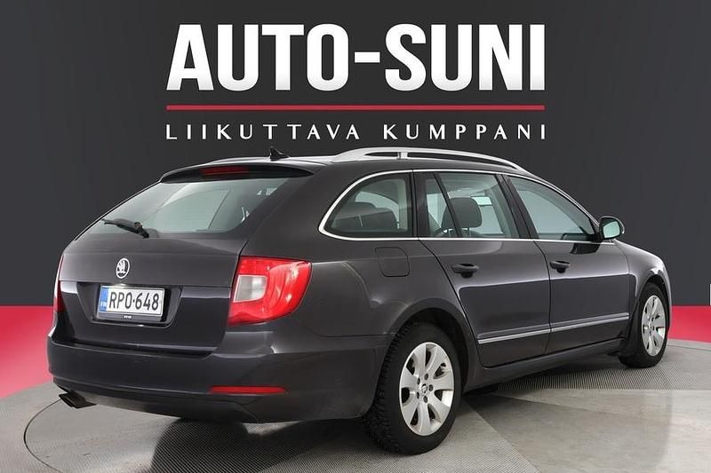 Käytetty Skoda Superb Ambition 160 HP (117 kW) 2010 Farmari