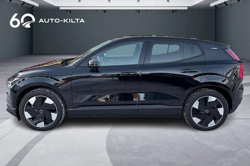 Käytetty Volvo EX30 Plus 200 kW (272 HP) 2025 Musta Katumaasturi