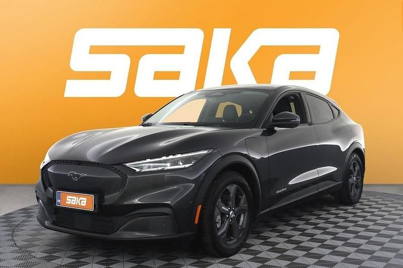 Käytetty Ford Mustang Mach-E 197 kW (269 HP) 2022 Katumaasturi