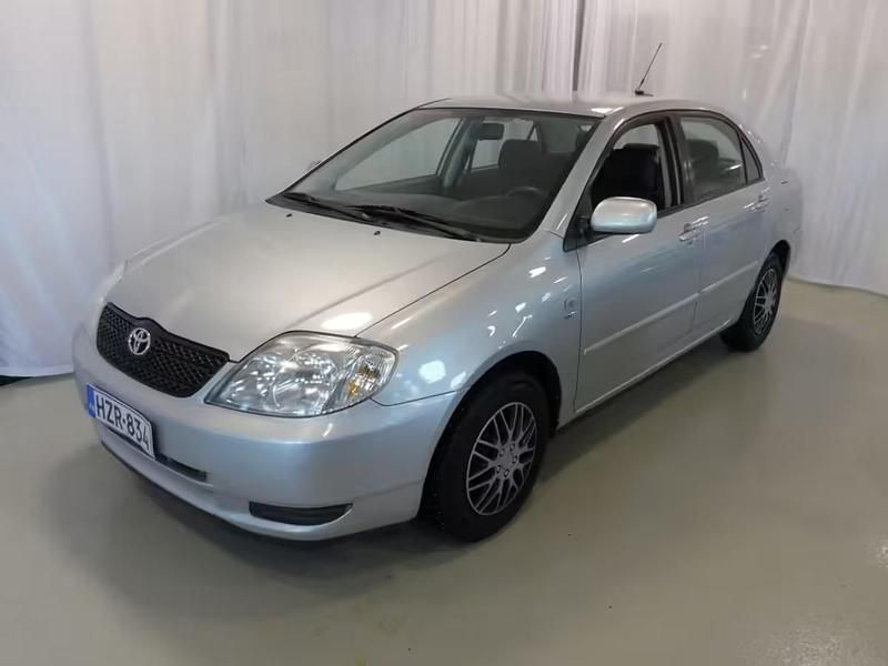 Hopea Käytetty 2004 Toyota Corolla Terra Sedan | 2 950 € (Perustarjous) - Kuva 1/4