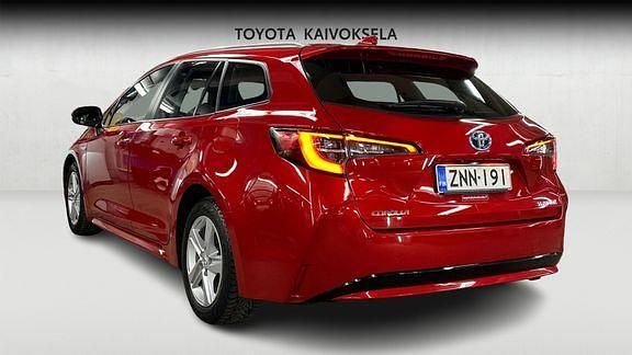 Käytetty Toyota Corolla Active 122 HP (89 kW) 2020 Punainen Farmari