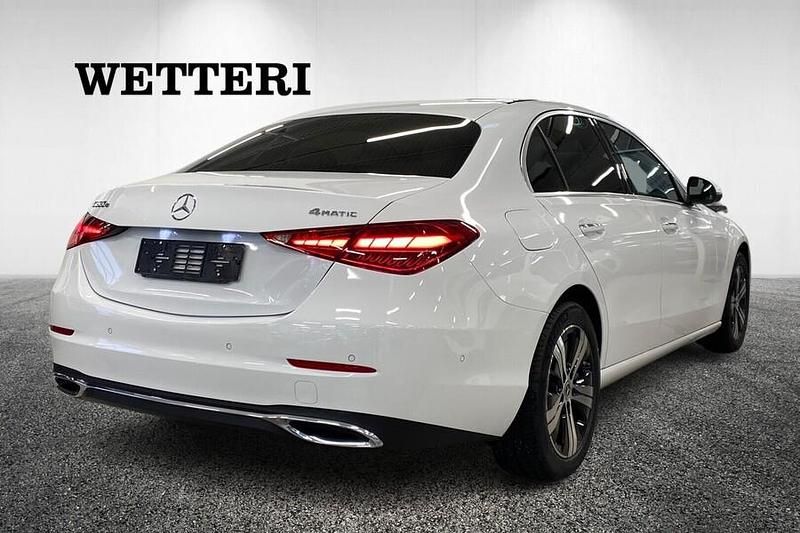 Käytetty Mercedes C300e Business 204 HP (150 kW) 2024 Sedan