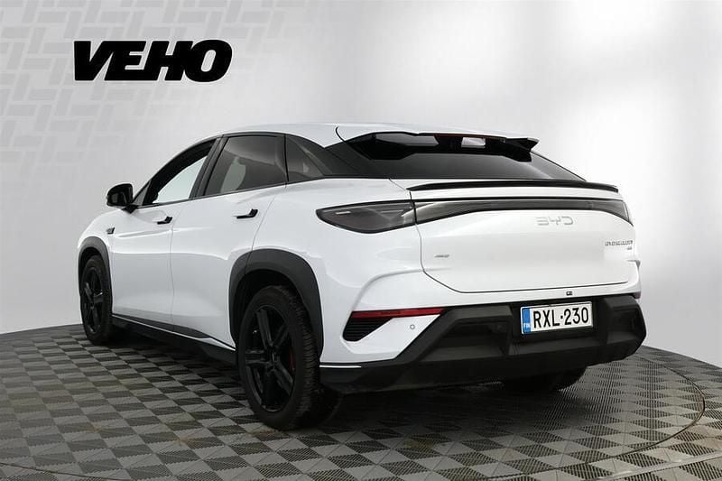 Käytetty BYD Sealion 7 389 kW (530 HP) 2025 Valkoinen Katumaasturi