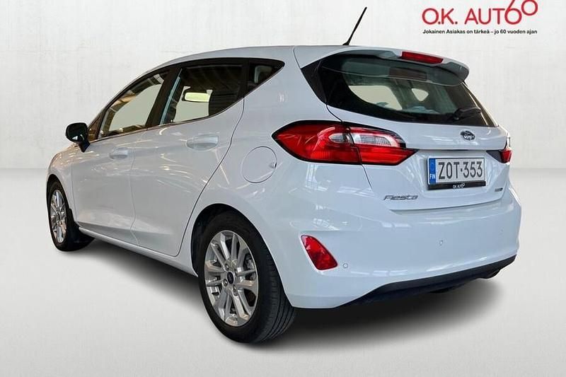 Käytetty Ford Fiesta Titanium 125 HP (91 kW) 2023 Valkoinen Viistoperä