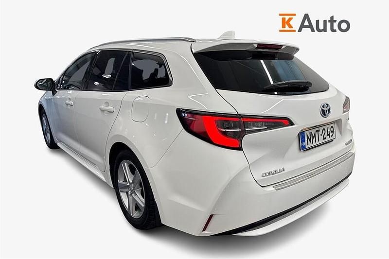 Käytetty Toyota Corolla Edition 122 HP (89 kW) 2023 Farmari