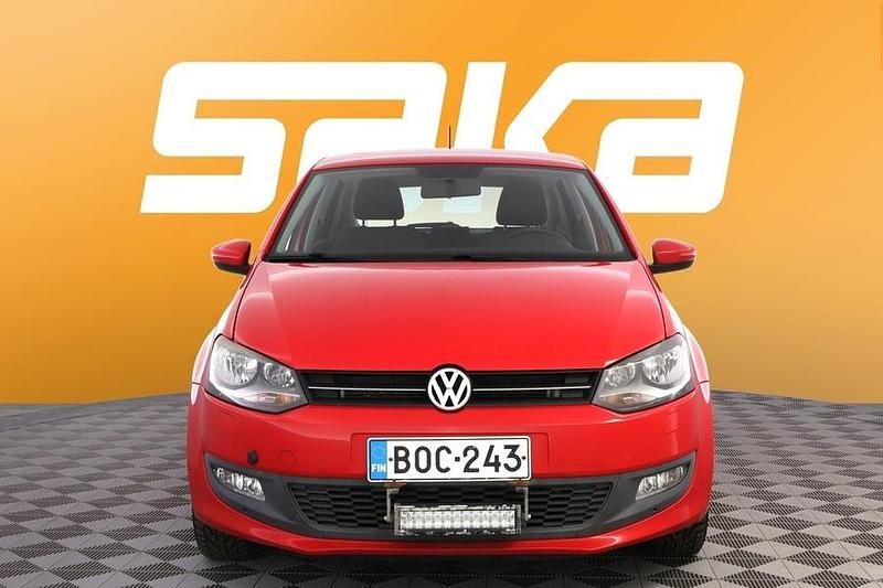 Käytetty VW Polo Comfortline 90 HP (66 kW) 2011 Viistoperä