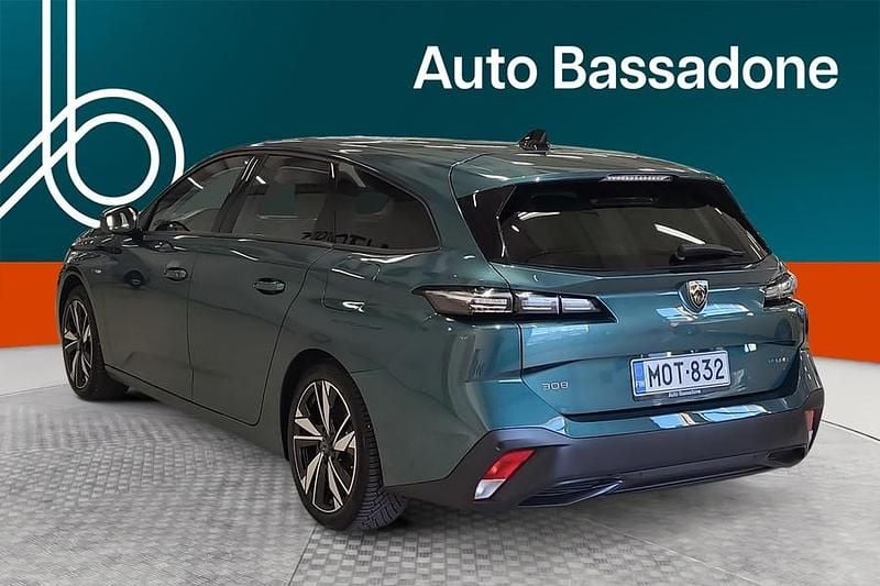 Käytetty Peugeot 308 SW Active 180 HP (132 kW) 2023 Farmari