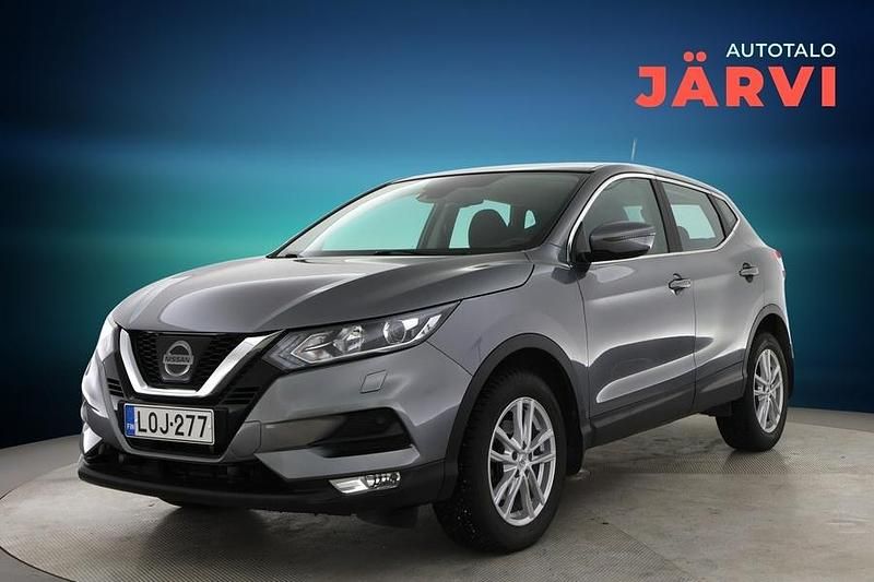 Käytetty Nissan Qashqai Acenta 116 HP (85 kW) 2018 Harmaa Katumaasturi