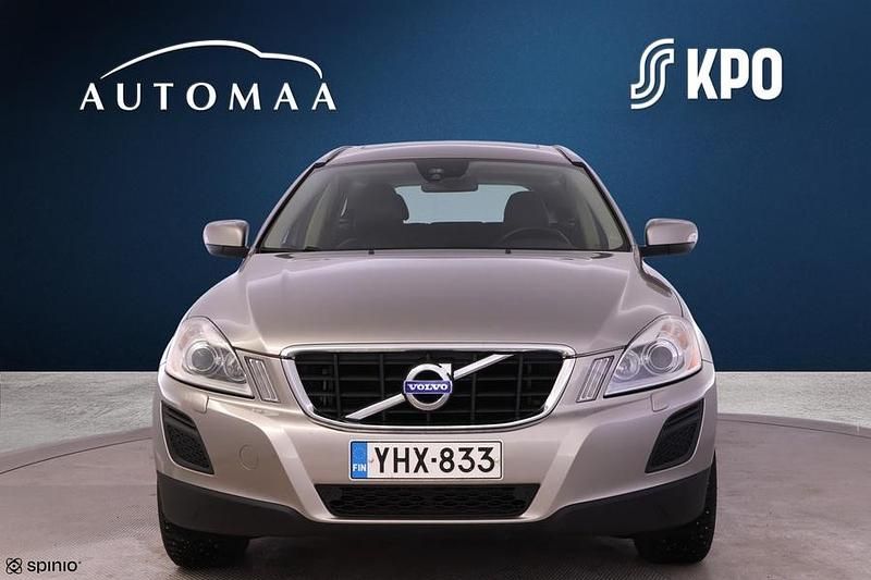 Käytetty Volvo XC60 Business Edition 163 HP (119 kW) 2012 Ruskea Katumaasturi
