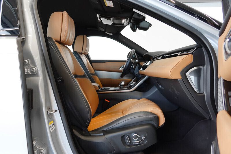 Käytetty Land Rover Range Rover Velar HSE Dynamic 2022 Hakuba silver Katumaasturi