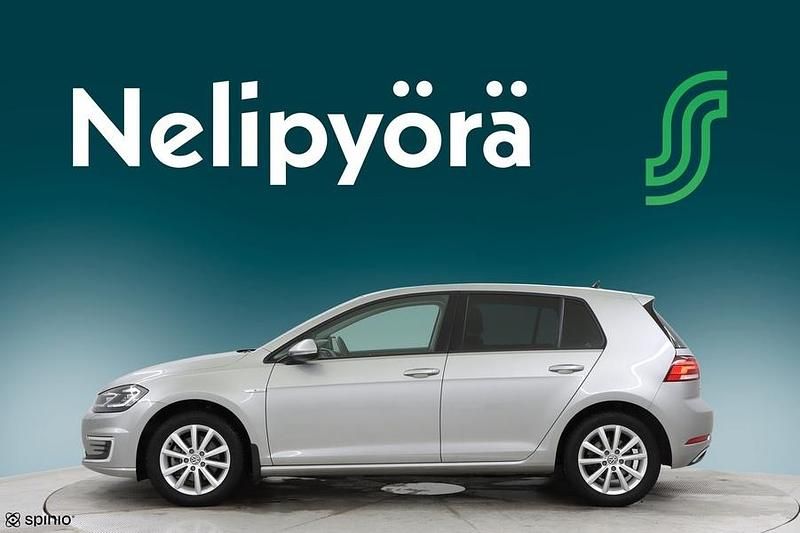 Käytetty VW e-Golf S 100 kW (136 HP) 2020 Viistoperä