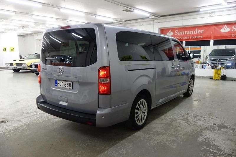 Käytetty Toyota Proace Verso Comfort 144 HP (105 kW) 2022 Harmaa Farmari