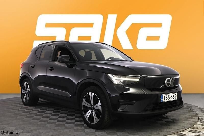 Käytetty Volvo XC40 Core 300 kW (408 HP) 2023 Katumaasturi