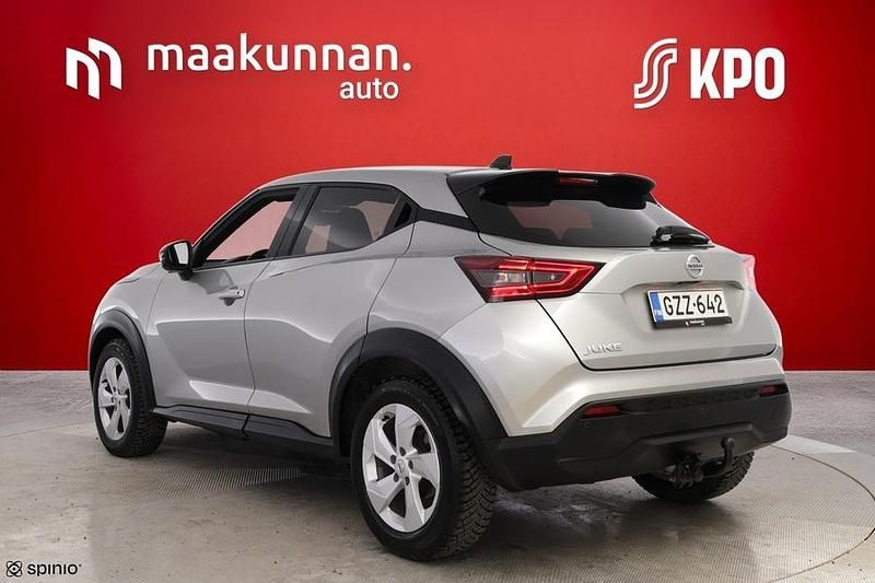 Käytetty Nissan Juke N-Connecta 114 HP (83 kW) 2021 Hopea Katumaasturi