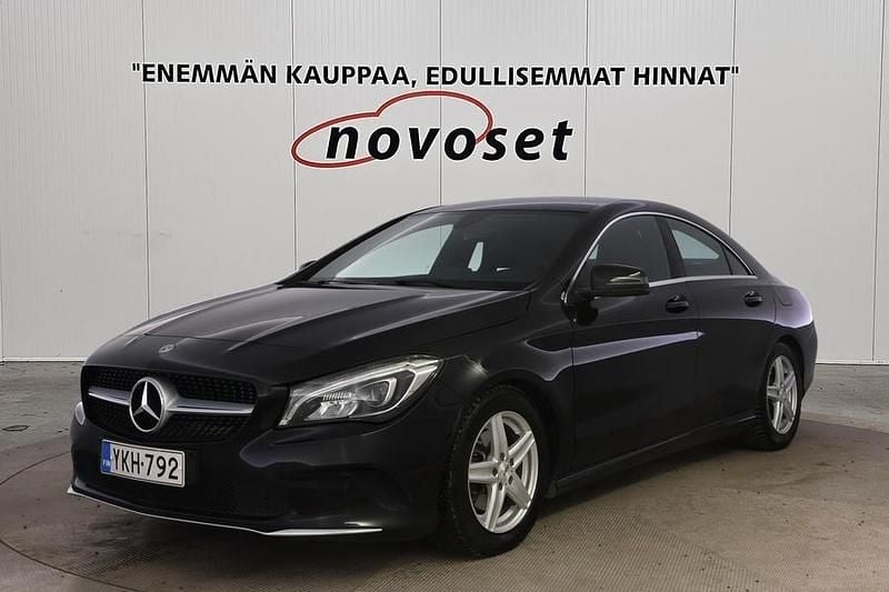 Käytetty Mercedes A180 Edition 1 122 HP (89 kW) 2018 Musta Coupe - kaksiovinen