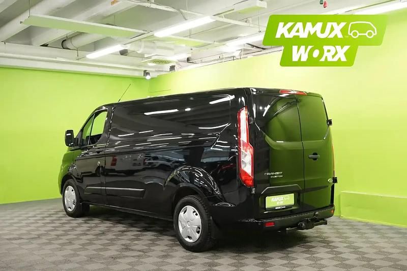 Käytetty Ford Transit Custom Trend 129 HP (94 kW) 2022 Musta Van