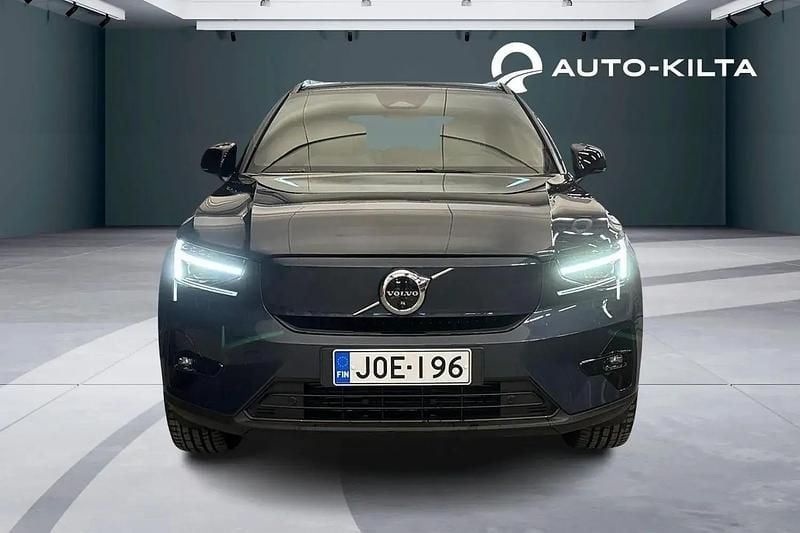 Käytetty Volvo EX40 Ultra 185 kW (252 HP) 2026 Met. sininen Katumaasturi