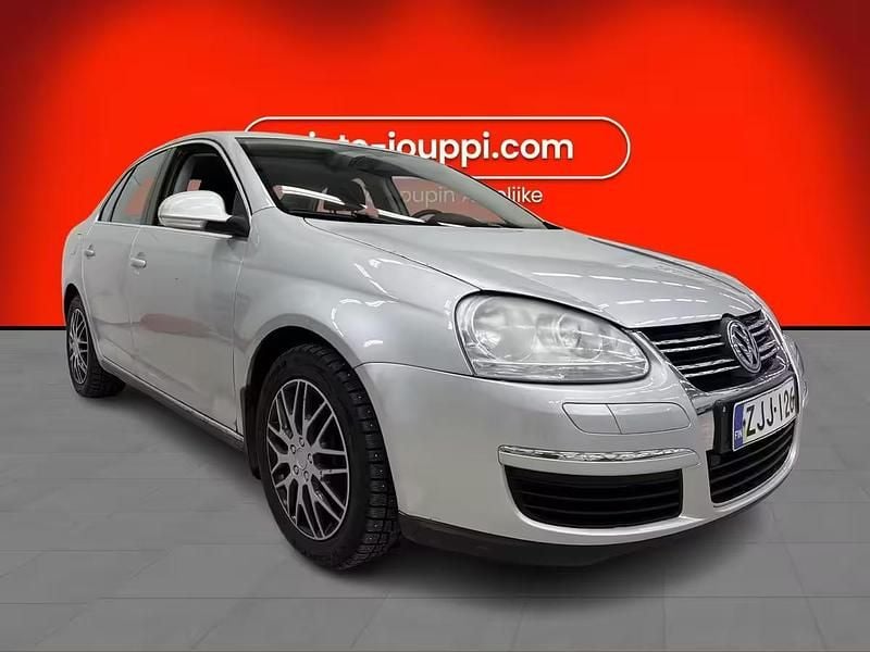 Käytetty VW Jetta Comfortline 122 HP (89 kW) 2010 Sedan