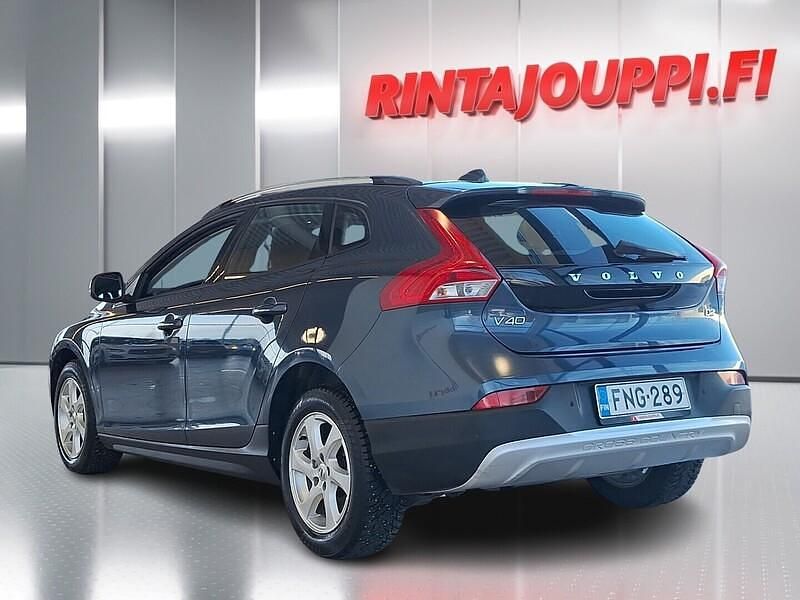 Käytetty Volvo V40 Business Edition 120 HP (88 kW) 2018 Sininen Viistoperä